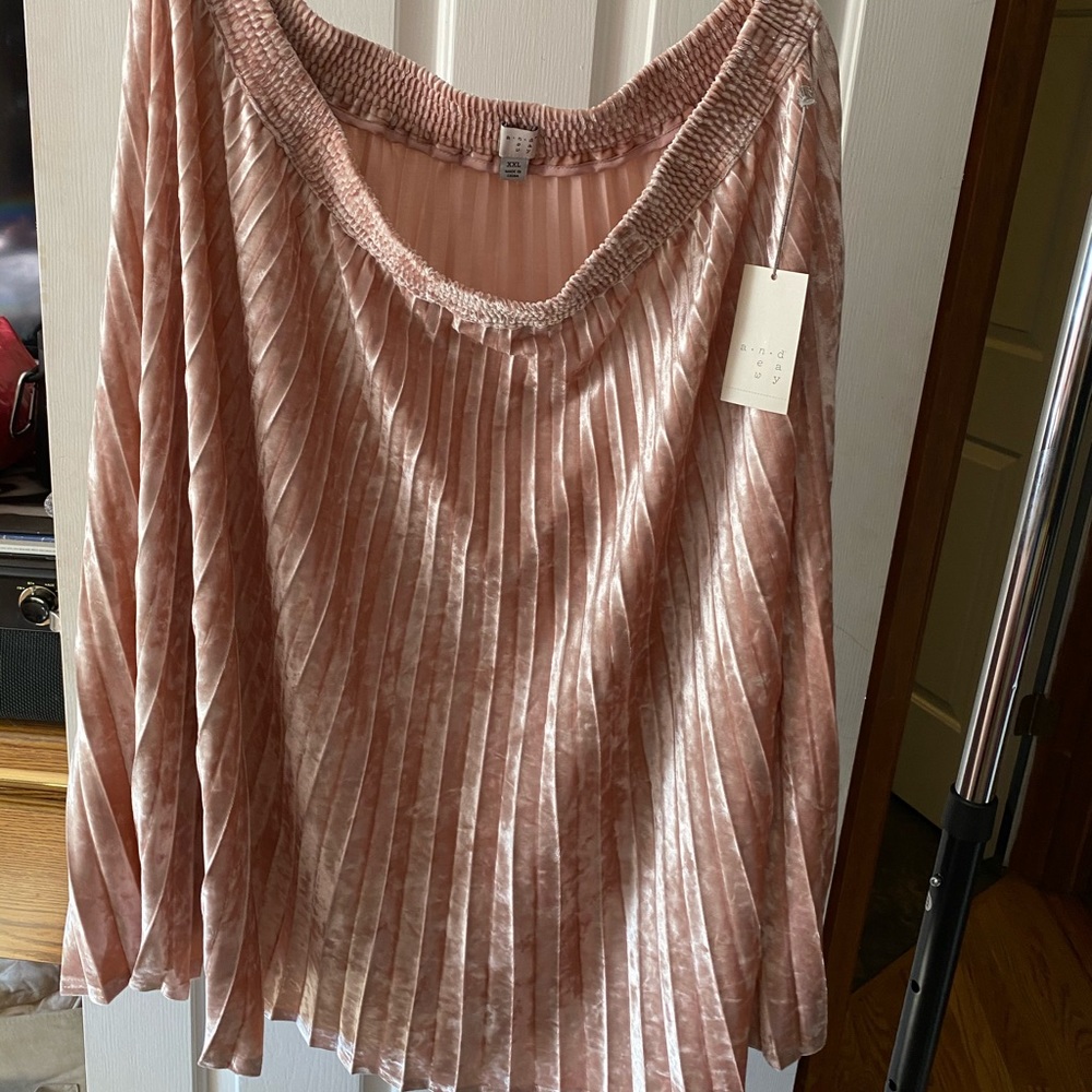 Velvet pleated skirt